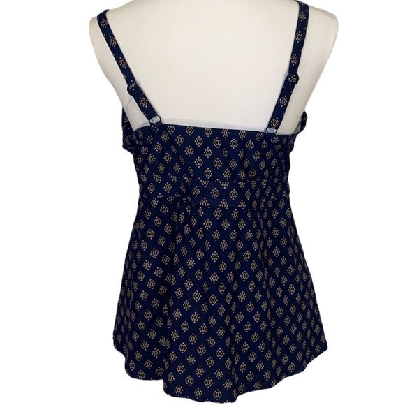 NWT Kona Sol (Target) Swim top.  Size 2X. - Picture 2 of 4